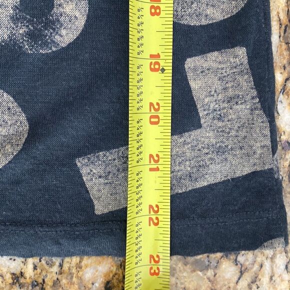 Zara Basic Graphic T-Shirt With Flower On The Shoulder Size S - Picture 7 of 7